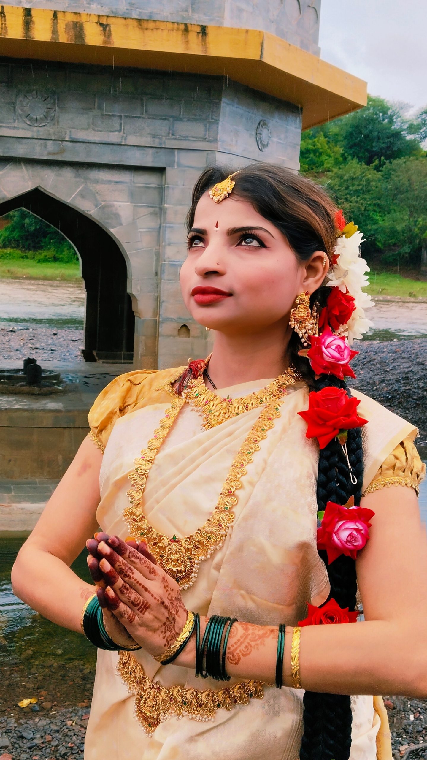 “Shining Diva Fashion Latest Copper -Gold Stylish-Pearl Bridal set”